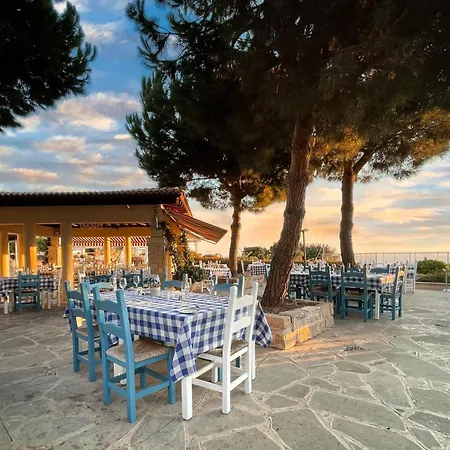 347 Meo - Fantastic Five Bedroom With Private Pool In Peaceful Location, Aphrodite Hills Villa
