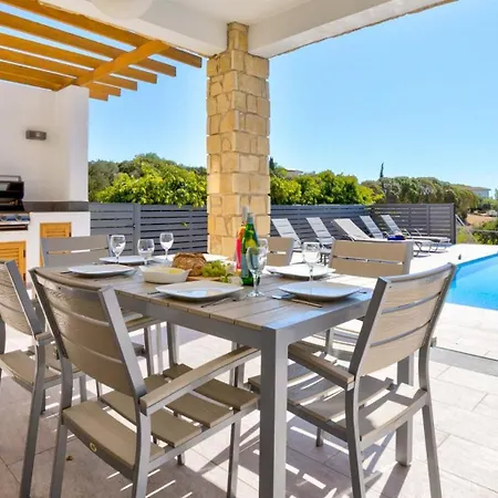 347 Meo - Fantastic Five Bedroom With Private Pool In Peaceful Location, Aphrodite Hills فيلة كوكليا