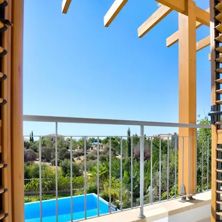 347 Meo - Fantastic Five Bedroom With Private Pool In Peaceful Location, Aphrodite Hills Vila *