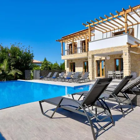 347 Meo - Fantastic Five Bedroom With Private Pool In Peaceful Location, Aphrodite Hills Vila