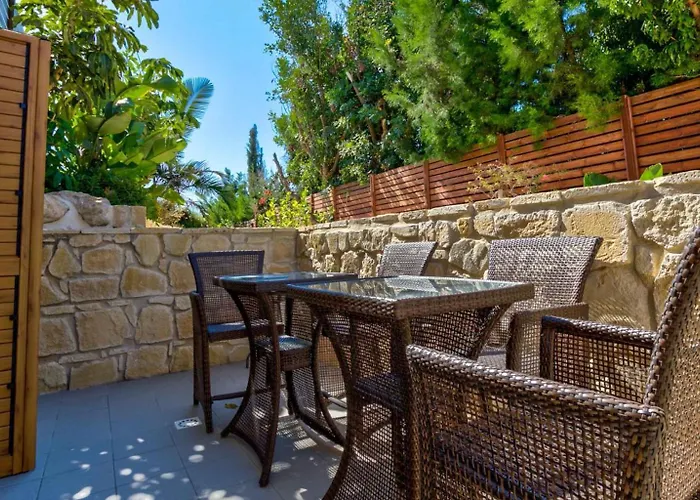 347 Meo - Fantastic Five Bedroom With Private Pool In Peaceful Location, Aphrodite Hills *