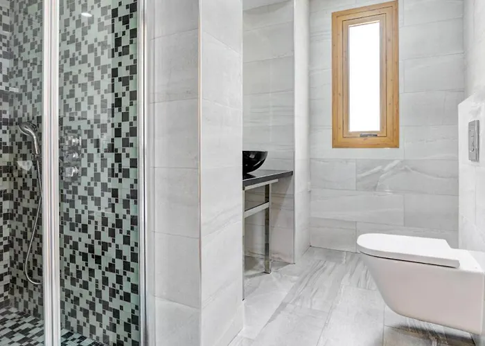 347 Meo - Fantastic Five Bedroom With Private Pool In Peaceful Location, Aphrodite Hills