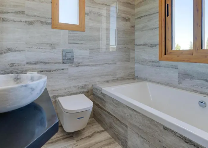 Villa 347 Meo - Fantastic Five Bedroom With Private Pool In Peaceful Location, Aphrodite Hills *