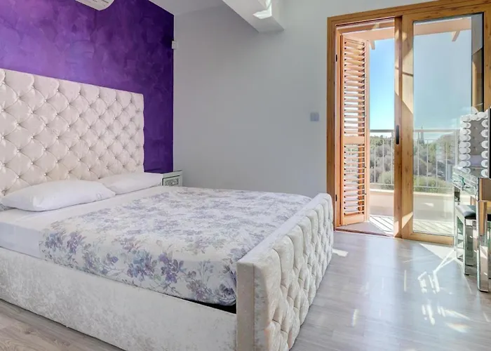 347 Meo - Fantastic Five Bedroom With Private Pool In Peaceful Location, Aphrodite Hills Kouklia