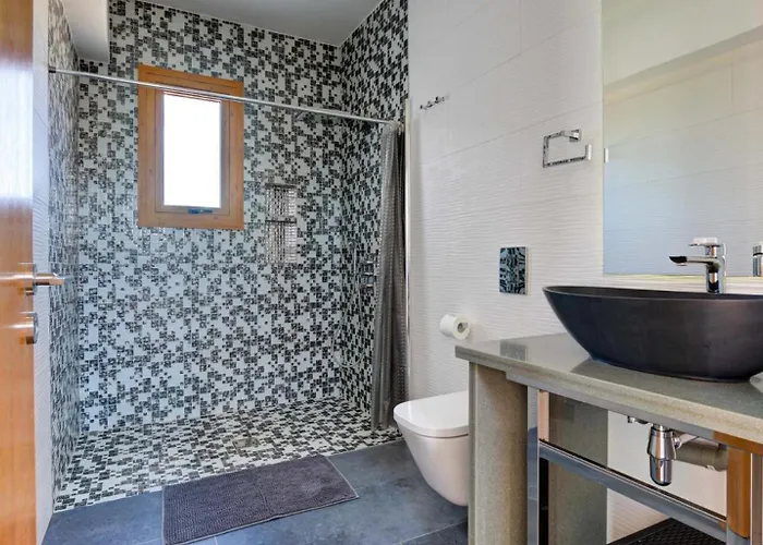 347 Meo - Fantastic Five Bedroom With Private Pool In Peaceful Location, Aphrodite Hills * Kouklia