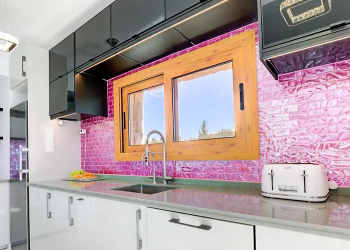 Villa 347 Meo - Fantastic Five Bedroom With Private Pool In Peaceful Location, Aphrodite Hills